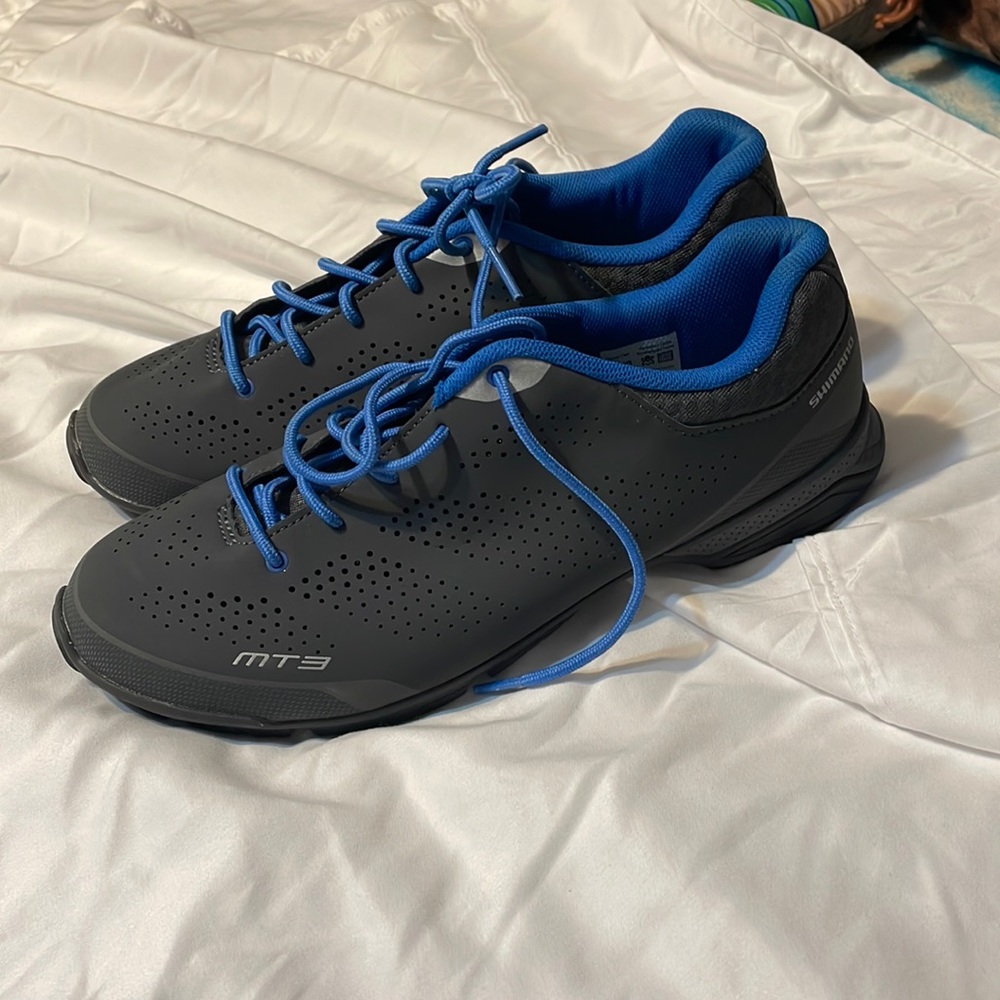 Shimano Size 9.5 spin/cycle shoes